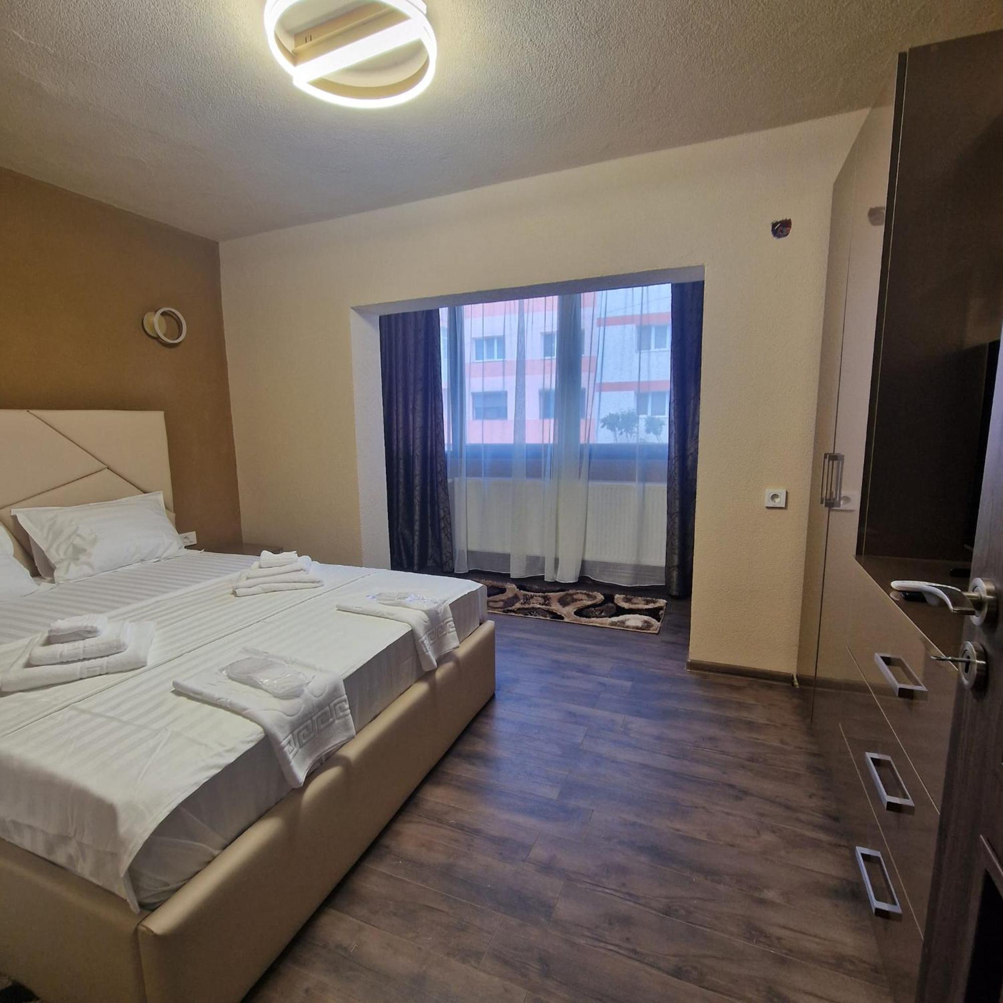 Apartament Iulius 3 Manastire Curtea de Argeş Zewnętrze zdjęcie