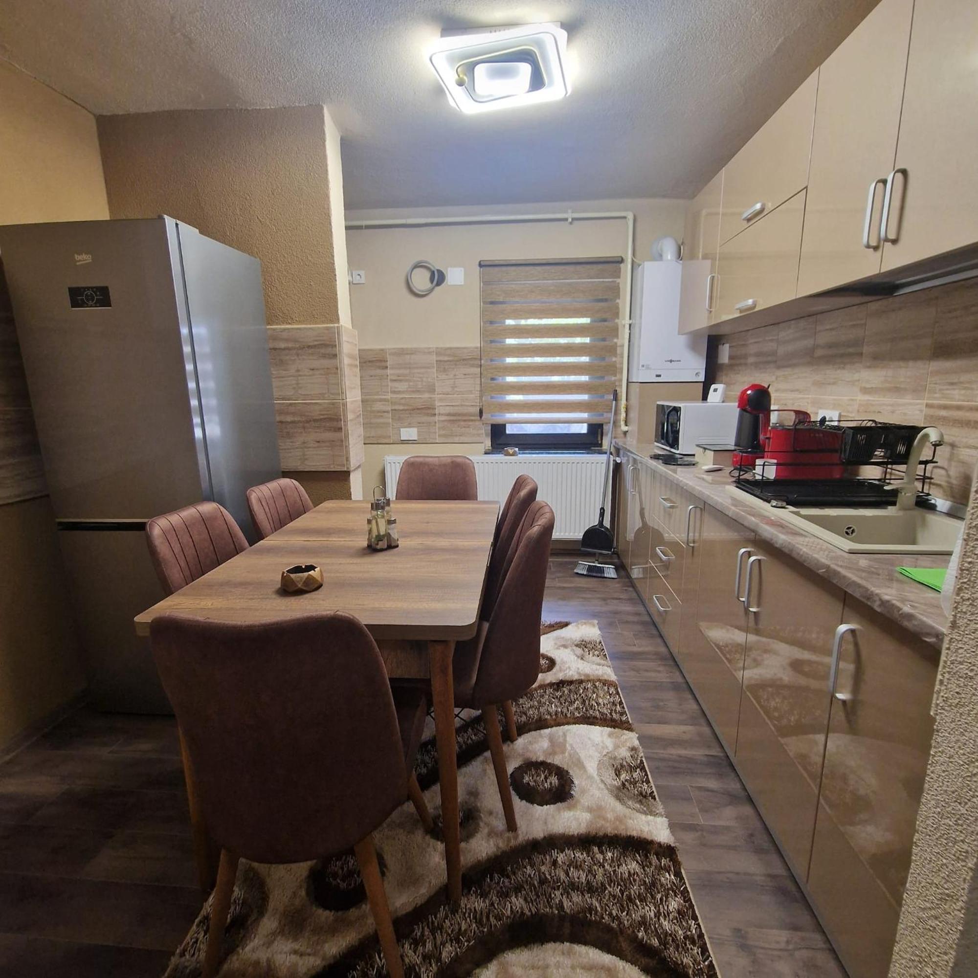 Apartament Iulius 3 Manastire Curtea de Argeş Zewnętrze zdjęcie
